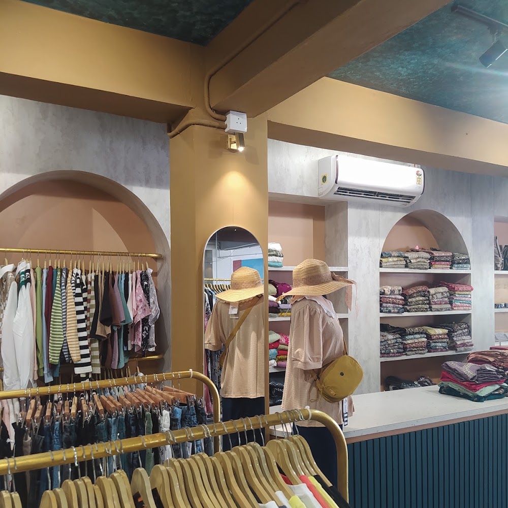westique the women store